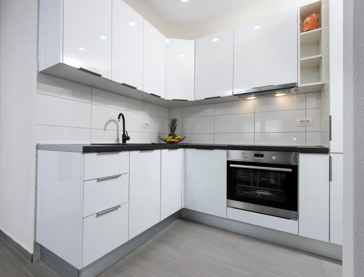 Apartments Mikas Stanici Exterior photo